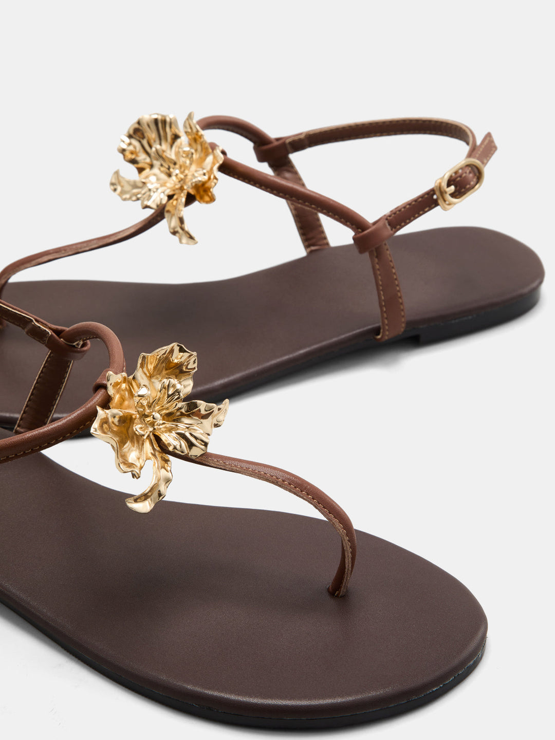 Flower Detail Thong Flat Sandals