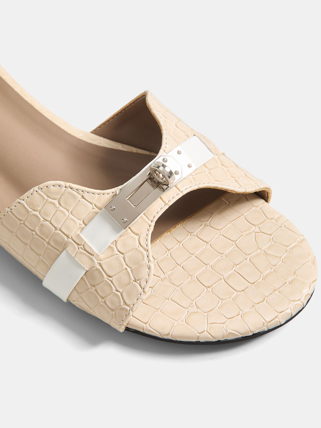 Crocodile Pattern Buckle Slide Sandals